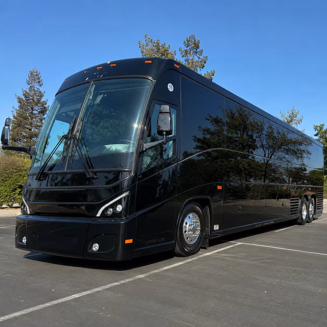 bus rental options for plantation trips