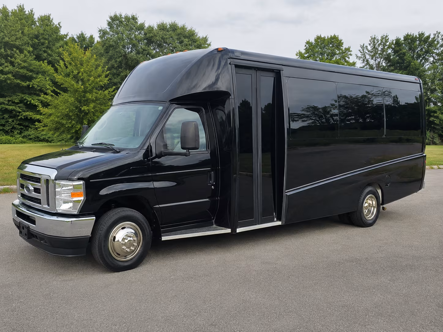 sunrise wedding bus transportation in sunrise